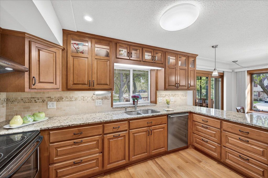 Photo of 8100 Wynnwood Road, Golden Valley, MN 55427 (MLS # 7039030)