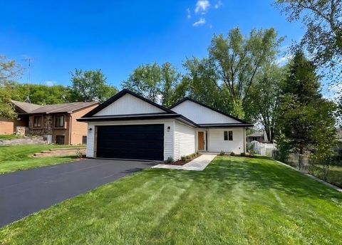 Photo of 1005 2nd Street SE, Faribault, MN 55021 (MLS # 7063467)