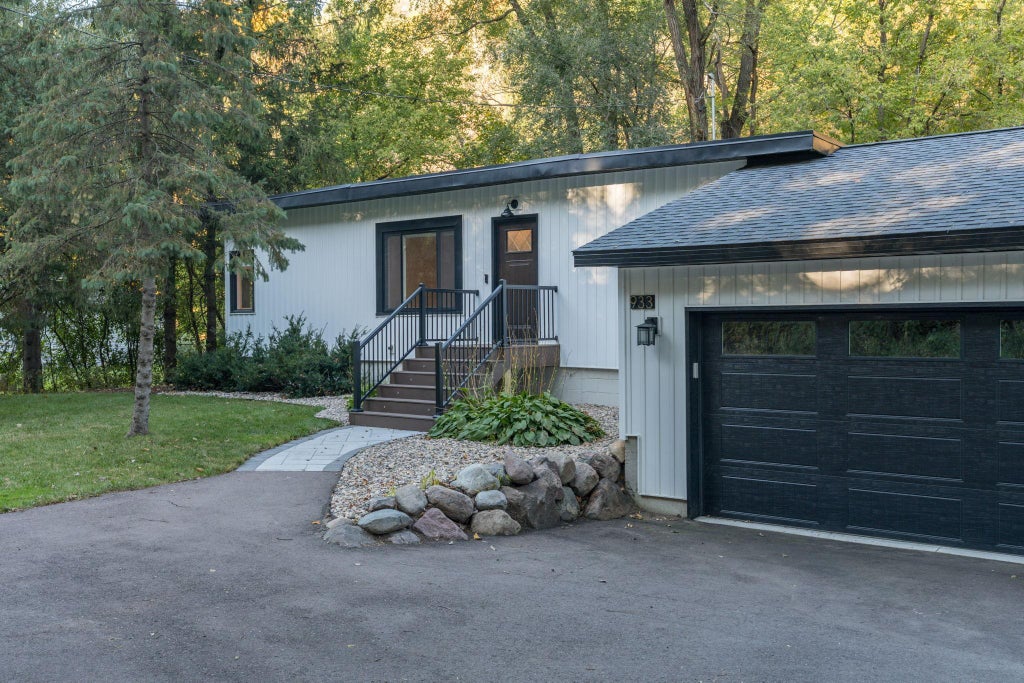 Photo of 933 Thompson Ravine Road, Mankato, MN 56001 (MLS # 7156504)