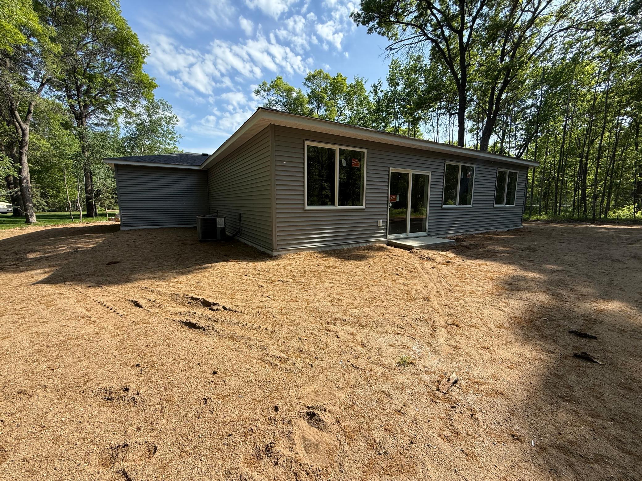 13904 Emily Circle