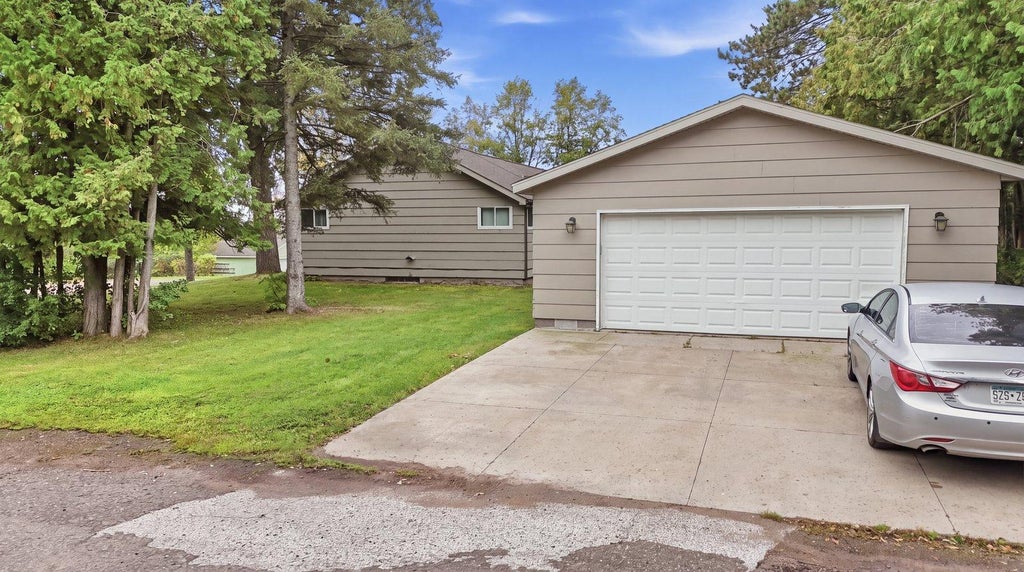 Photo of 516 Grove Avenue, Moose Lake, MN 55767 (MLS # 7147422)