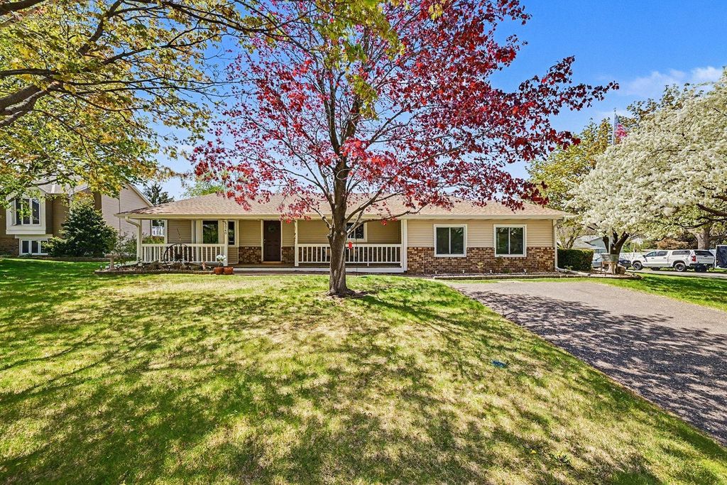 Photo of 7740 Jeffery Avenue S, Cottage Grove, MN 55016 (MLS # 7065824)