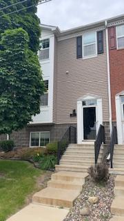427 2nd Street NE
