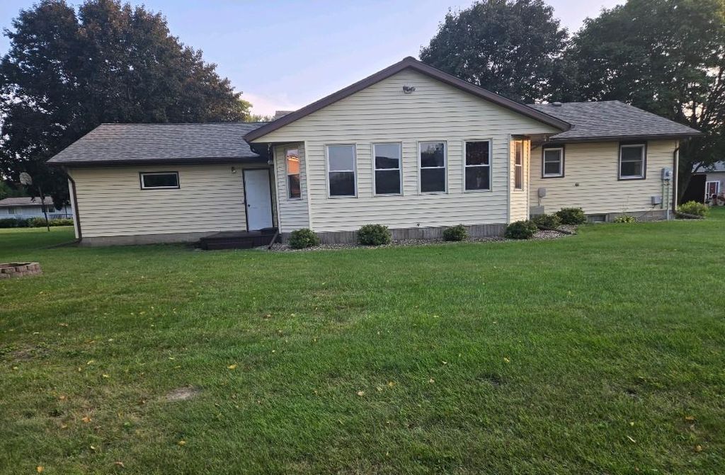 Photo of 801 3rd Street SW, Wells, MN 56097 (MLS # 7016993)