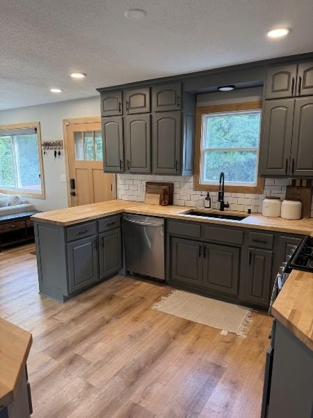Photo of 924 Vine Street, Hudson, WI 54016 (MLS # 7151794)