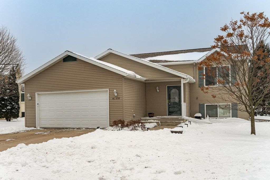 Photo of 4180 Peregrine Lane SE, Rochester, MN 55904 (MLS # 6823320)