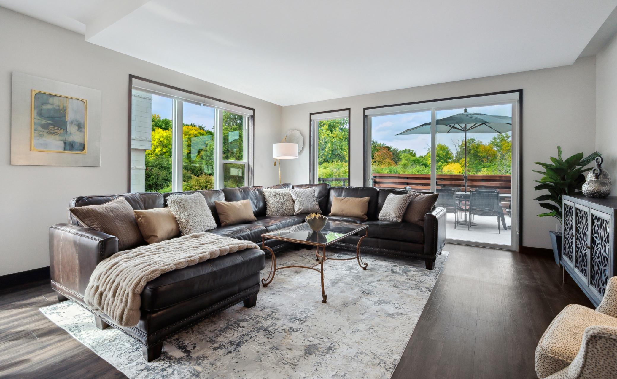 253 Lake Street E 208