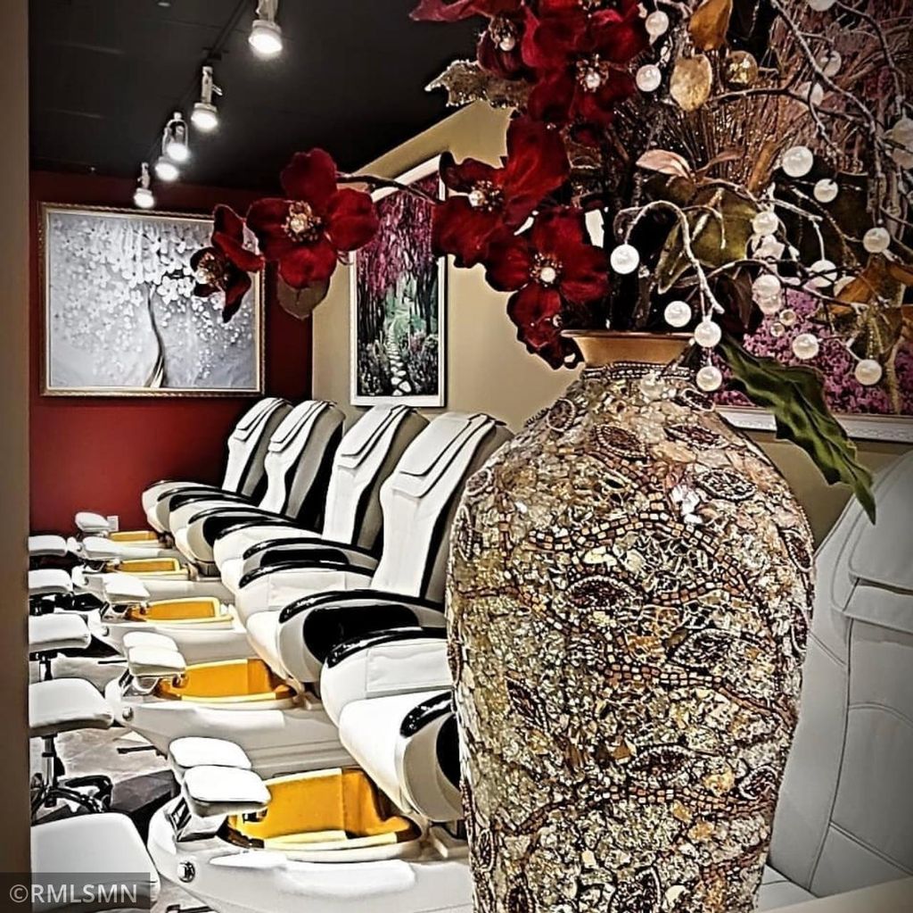 Photo of 1049 Helmo Ave North Ave, Oakdale, MN 55128 (MLS # 7003129)