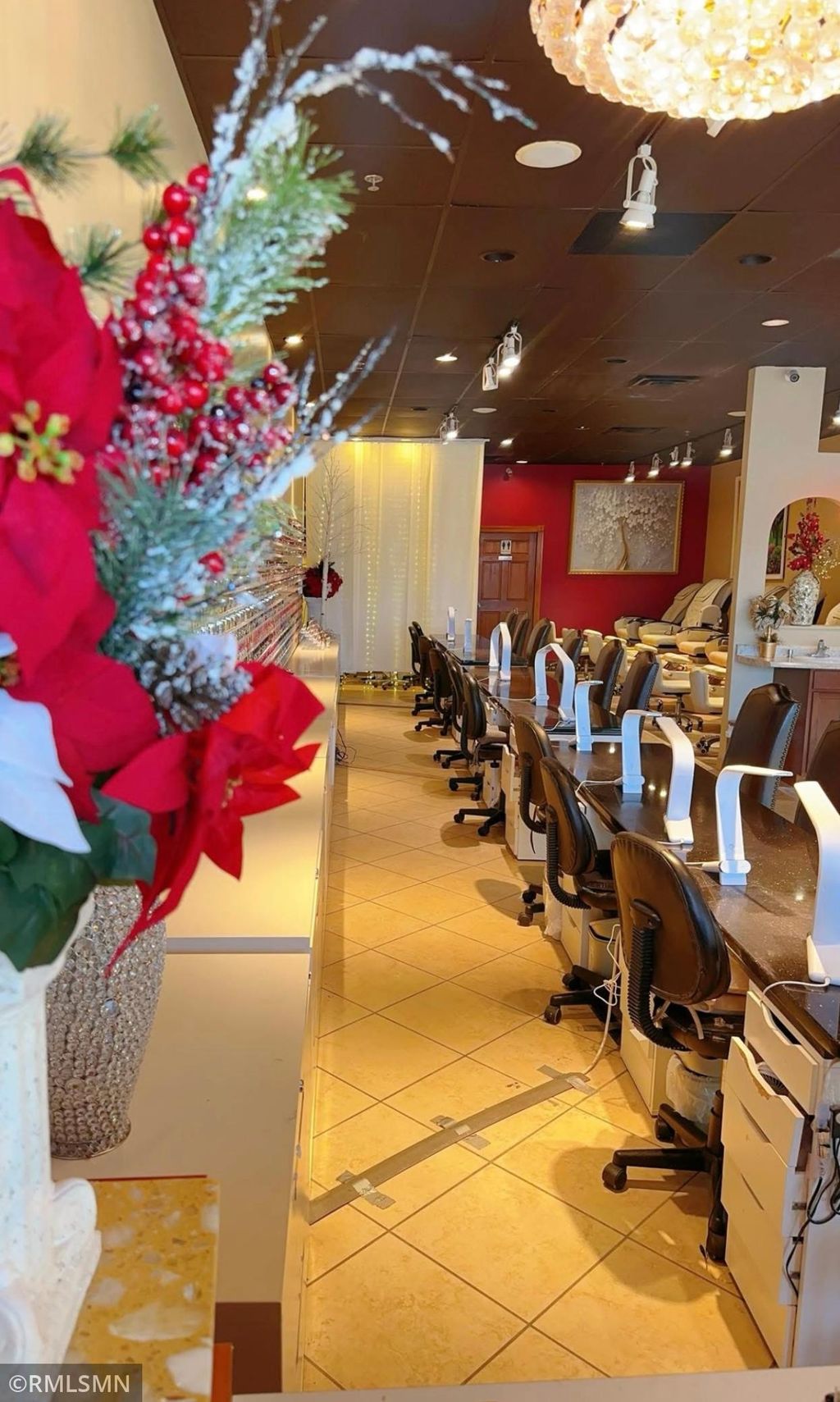 Photo of 1049 Helmo Ave North Ave, Oakdale, MN 55128 (MLS # 7003129)