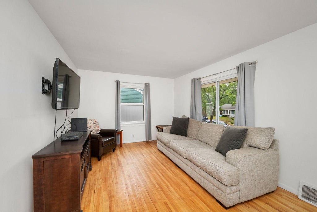 Photo of 2821 Quebec Avenue S, Saint Louis Park, MN 55426 (MLS # 7115100)