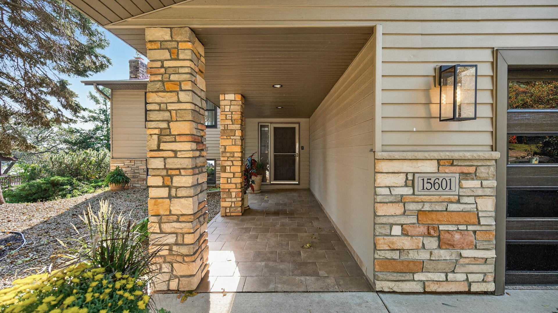 15601 Highland Avenue NW