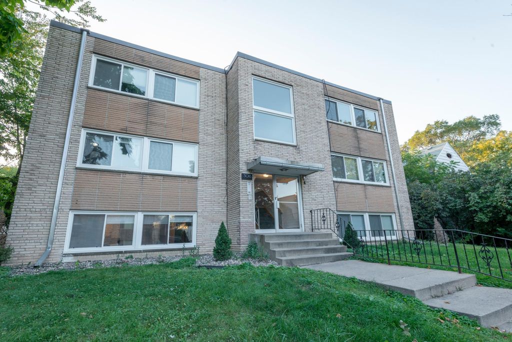 Photo of 3018 30th Avenue S, Minneapolis, MN 55406 (MLS # 7075636)