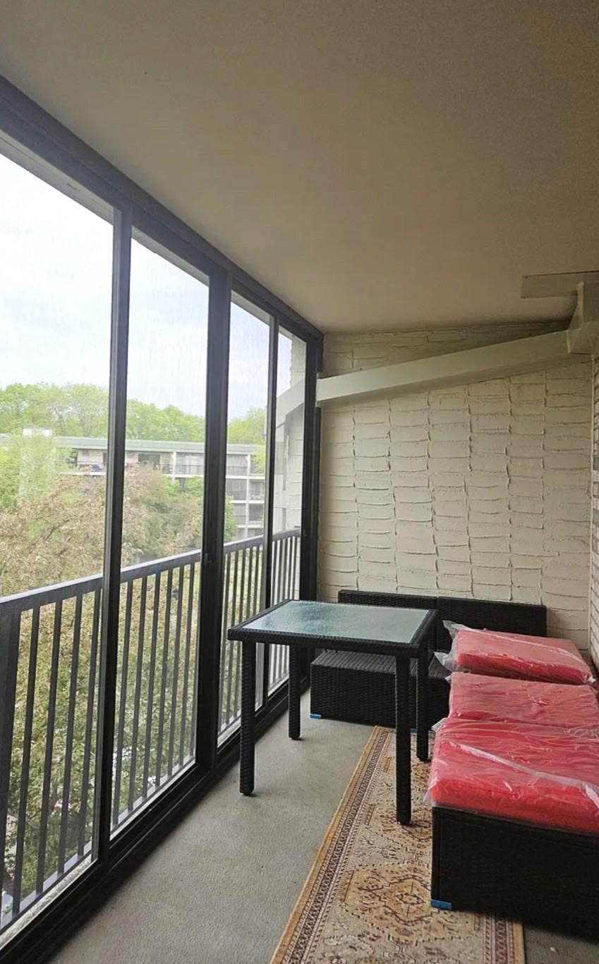 10511 Cedar Lake Road 503