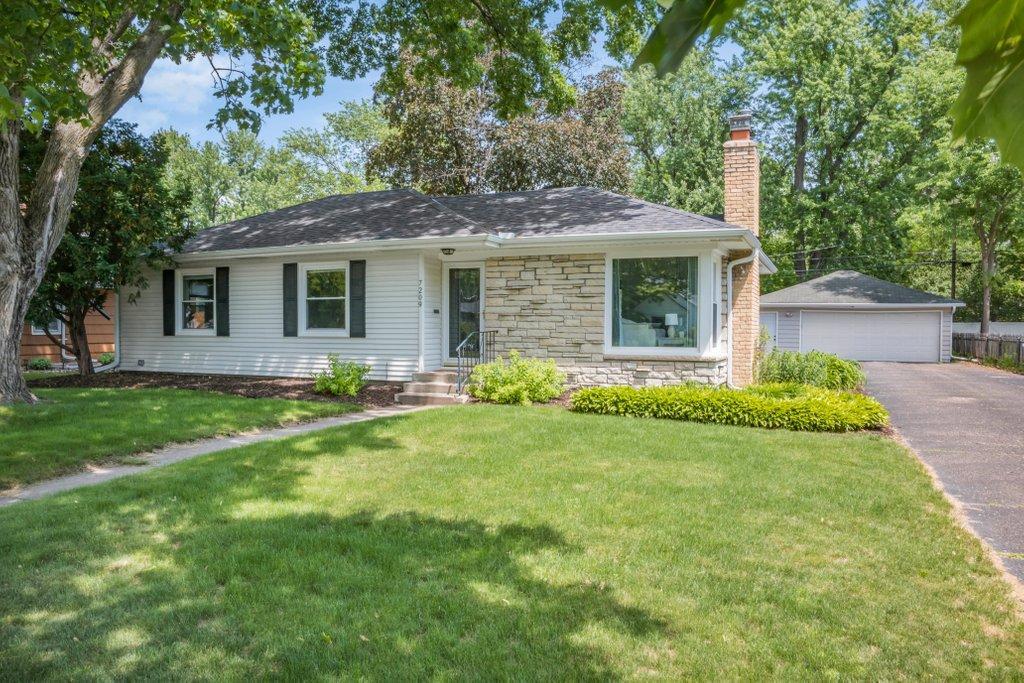 Photo of 7209 Newton Avenue S, Richfield, MN 55423 (MLS # 7148085)
