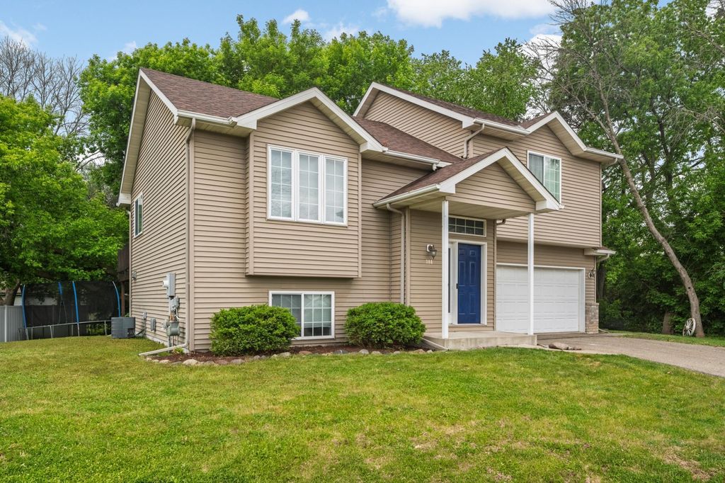 Photo of 308 9th Street, Farmington, MN 55024 (MLS # 7079976)