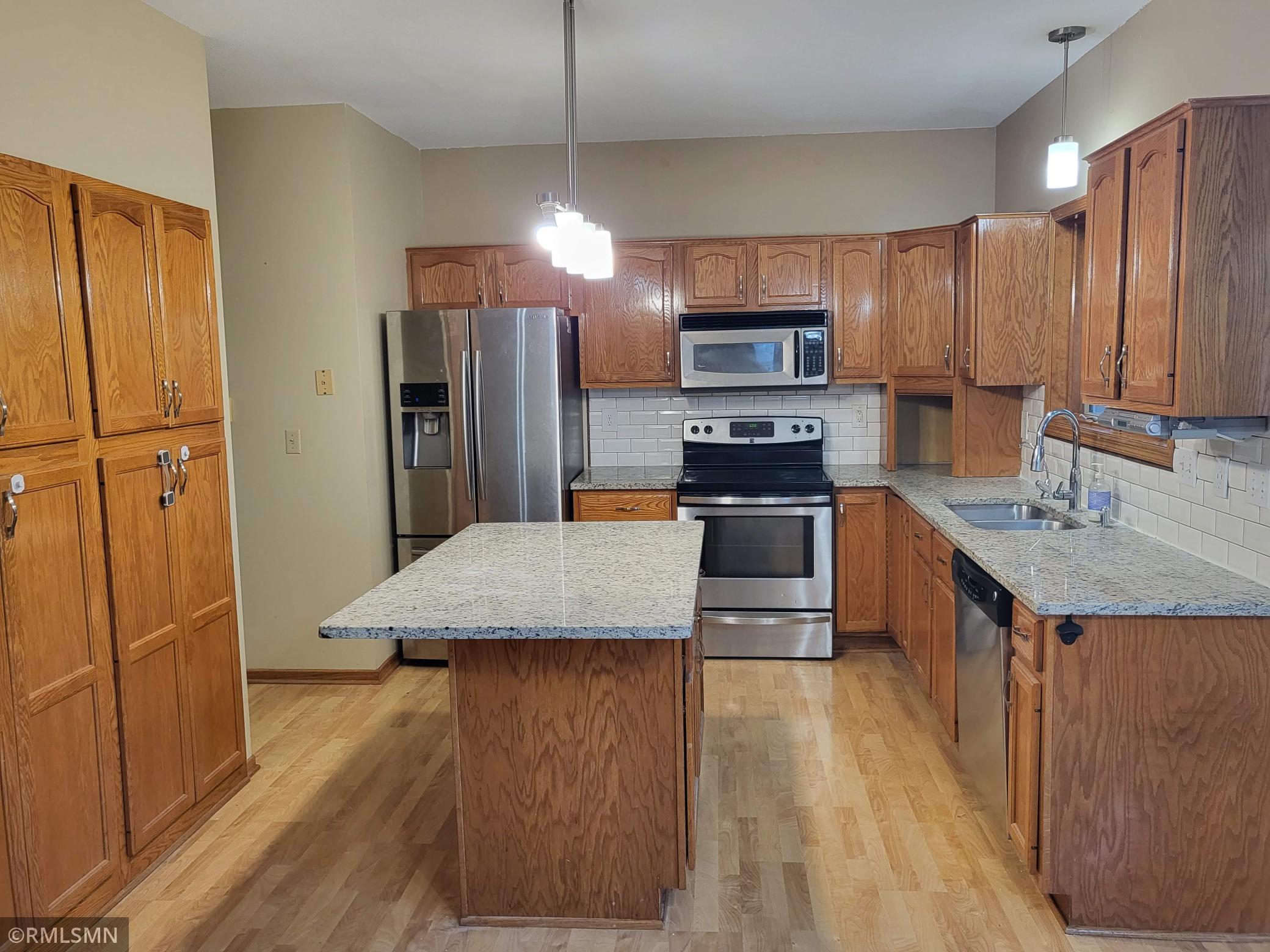 1159 Fallbrook Lane