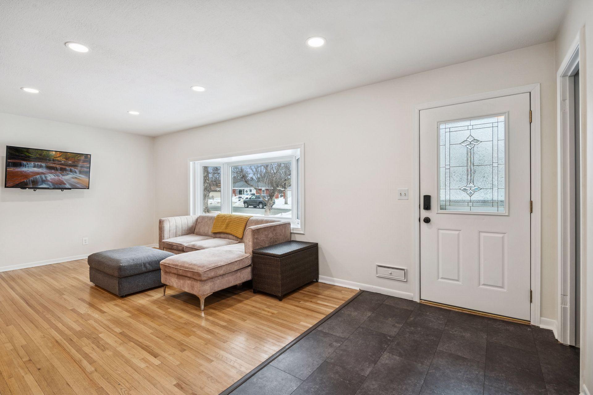 10408 Upton Avenue S