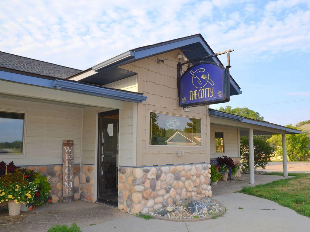 Photo of 119 Main Street NE, Menahga, MN 56464 (MLS # 7127707)