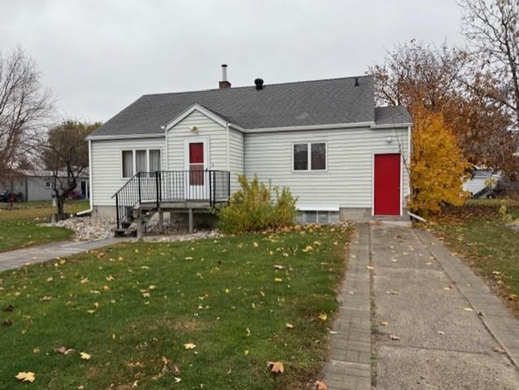 Photo of 211 9th Street S, Breckenridge, MN 56520 (MLS # 7057908)