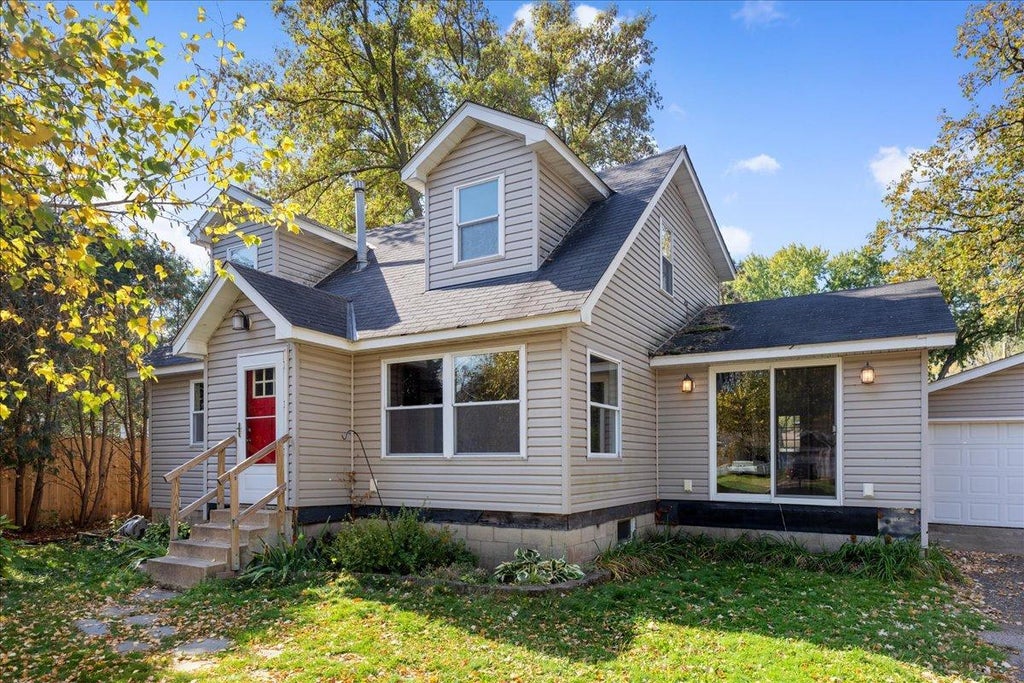 Photo of 744 6th Street SE, Forest Lake, MN 55025 (MLS # 7128597)