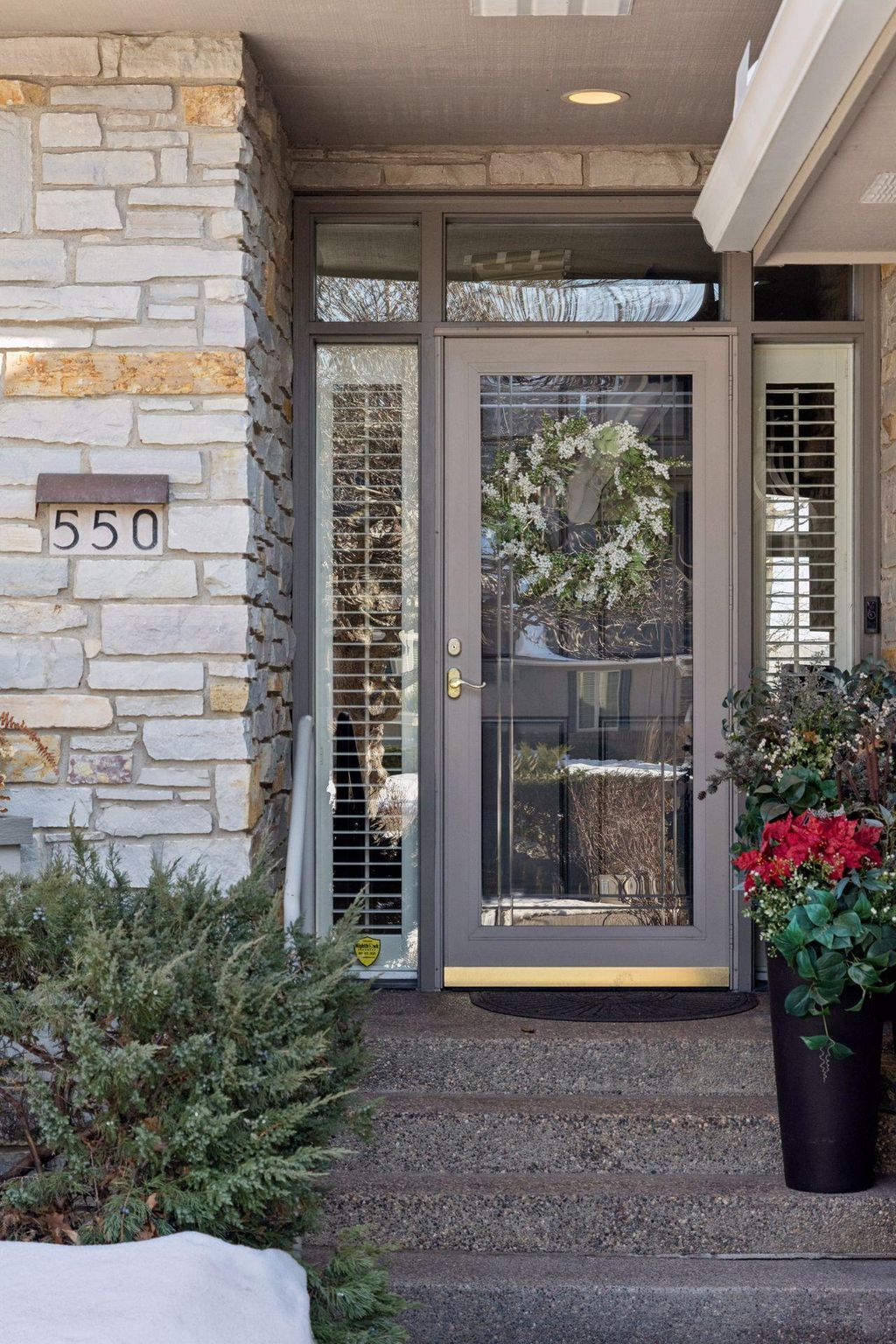 Photo of 550 Waycliffe Drive N, Wayzata, MN 55391 (MLS # 7023262)