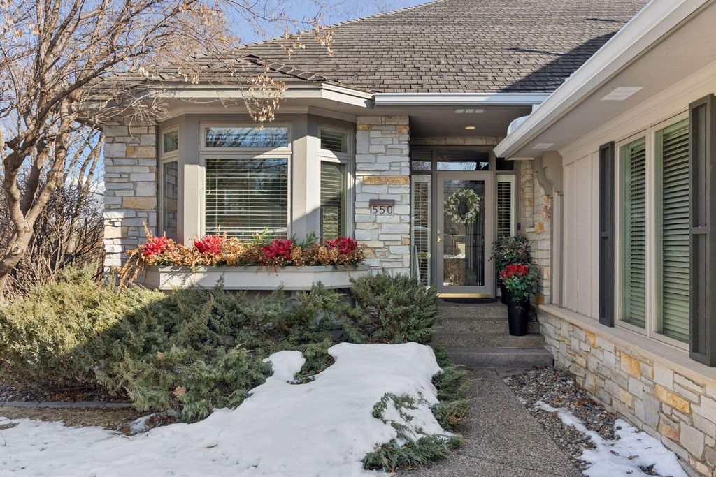 Photo of 550 Waycliffe Drive N, Wayzata, MN 55391 (MLS # 7023262)