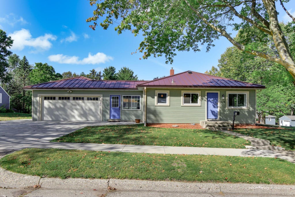 Photo of 228 5th Avenue NE, Faribault, MN 55021 (MLS # 7053391)