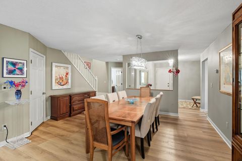 884 Marie Avenue W Mendota Heights MN 55118