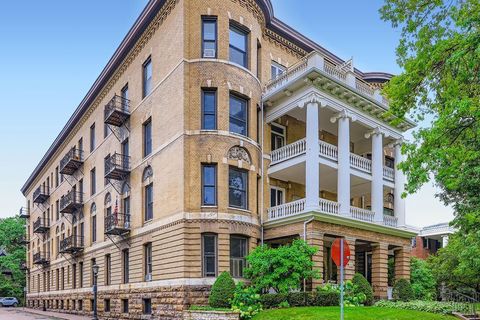 442 Summit Avenue 6 Saint Paul MN 55102