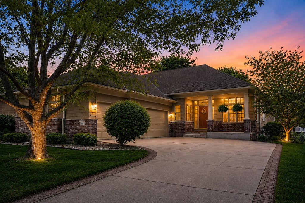Photo of 13644 Crompton Avenue, Rosemount, MN 55068 (MLS # 6770648)