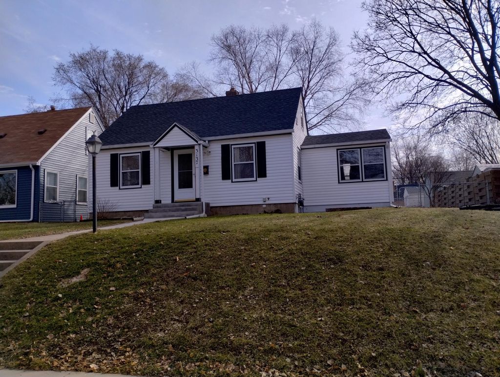Photo of 3137 Florida Avenue S, Saint Louis Park, MN 55426 (MLS # 7049962)