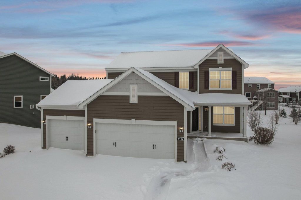 Photo of 1442 Pebble Beach Drive, Woodbury, MN 55129 (MLS # 6826547)