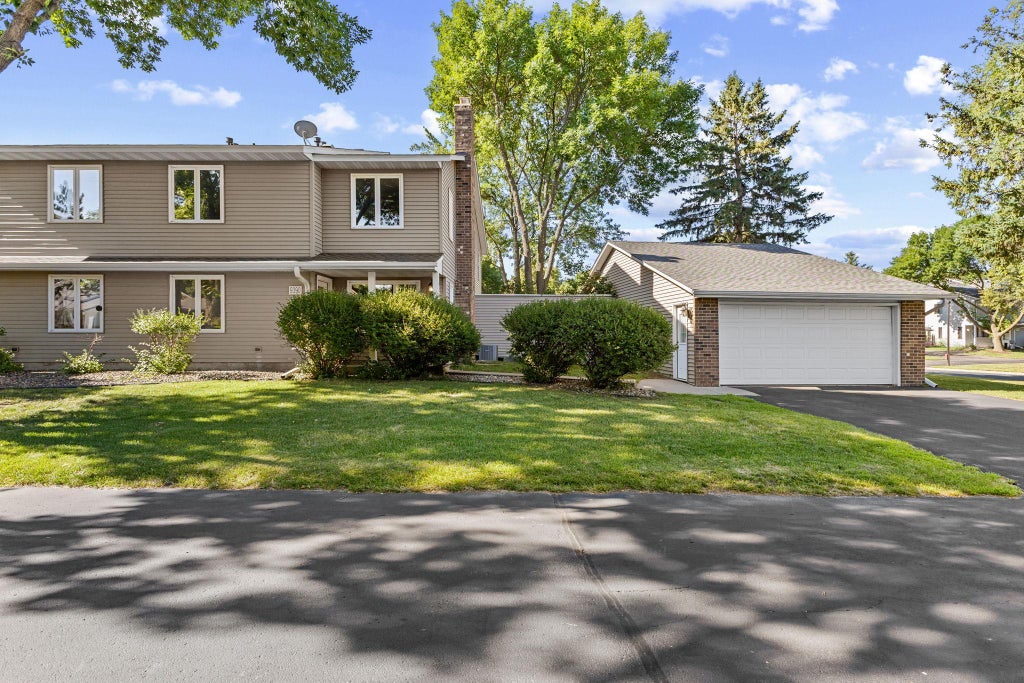 Photo of 9390 Ranchview Lane N, Maple Grove, MN 55369 (MLS # 7109896)
