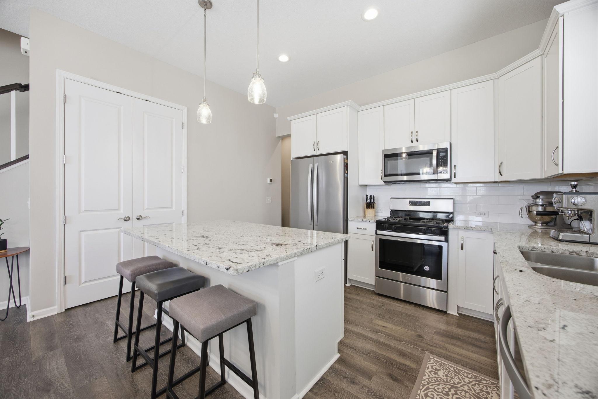 8164 Arrowwood Lane N - Photo 2