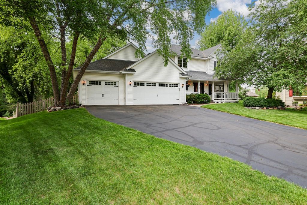 Photo of 8761 Inverness Road, Woodbury, MN 55125 (MLS # 7082828)