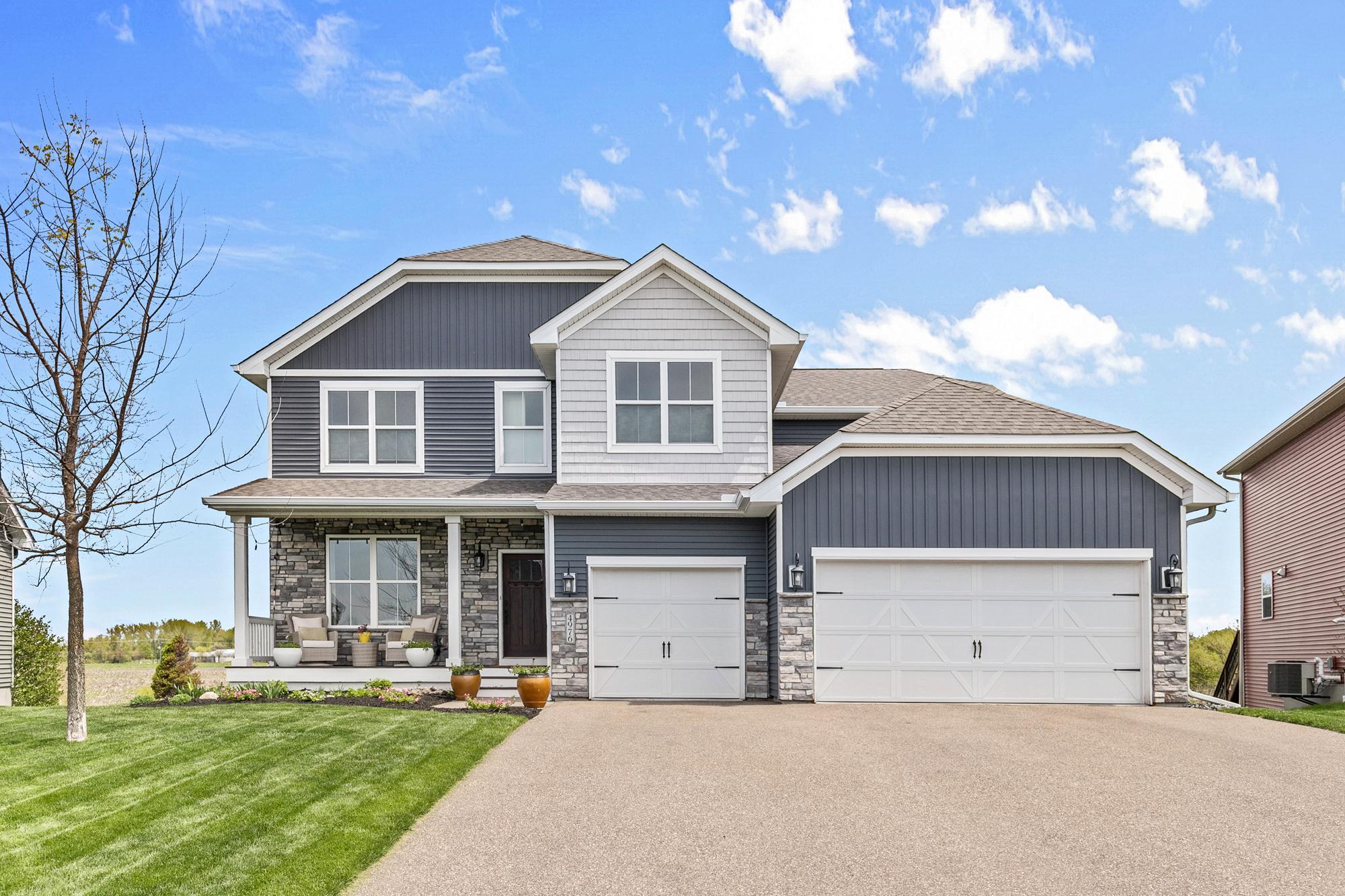 4976 143rd Court N