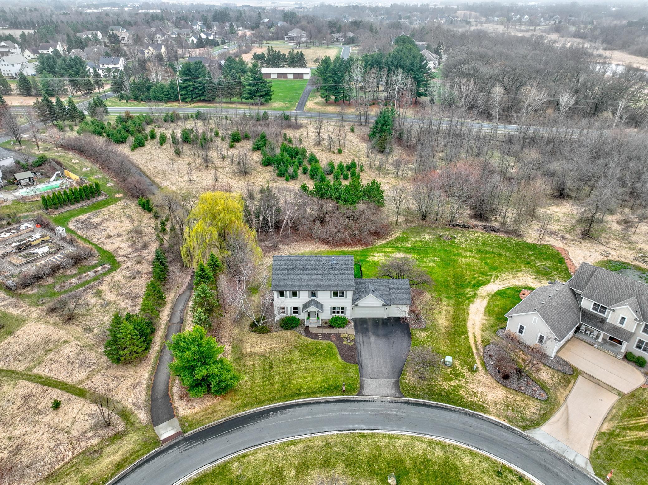 5264 Linden Trail N