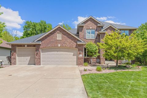 9934 Walnut Grove Lane N Maple Grove MN 55311