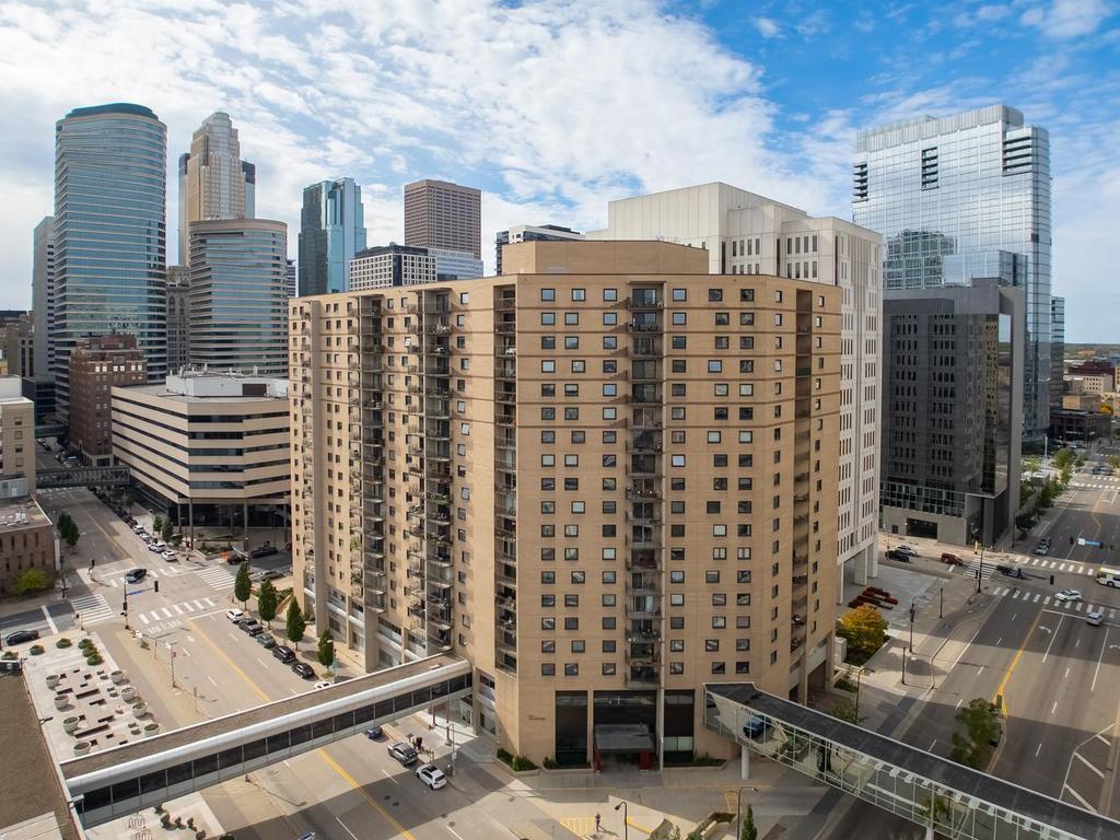 Photo of 121 Washington Avenue S #1917, Minneapolis, MN 55401 (MLS # 7117675)