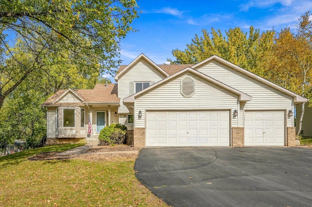Photo of 13025 Forest Glen Drive, Burnsville, MN 55337 (MLS # 7162517)