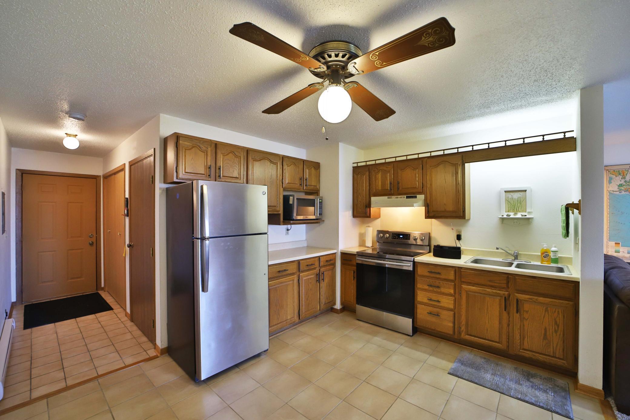 10490 US Highway 169 103
