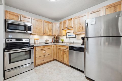 78 10th Street E R1108 Saint Paul MN 55101