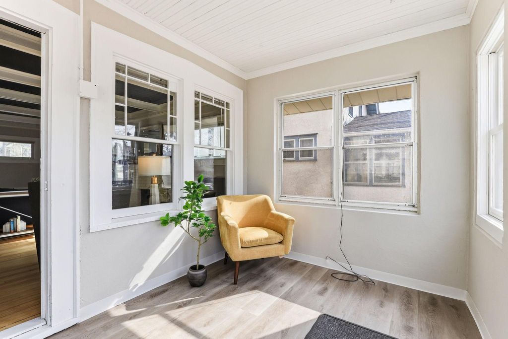 Photo of 4111 Pillsbury Avenue S, Minneapolis, MN 55409 (MLS # 6826257)