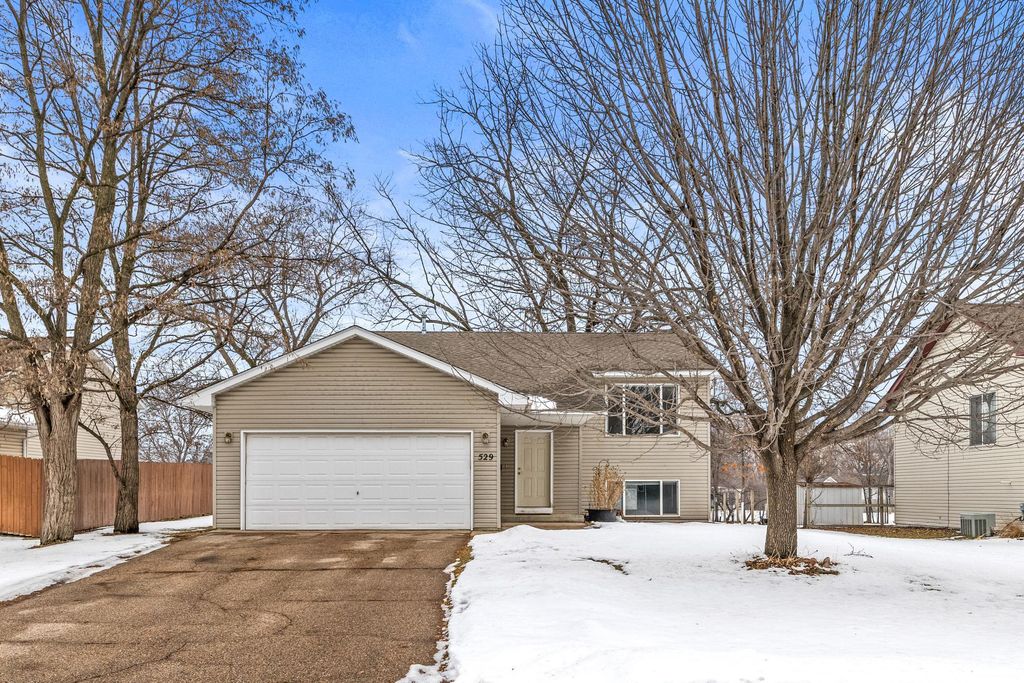 Photo of 529 5th Avenue E, Shakopee, MN 55379 (MLS # 7010298)