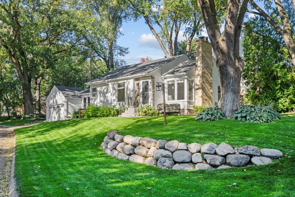 Photo of 4130 Raleigh Ave Avenue, Saint Louis Park, MN 55416 (MLS # 7026100)