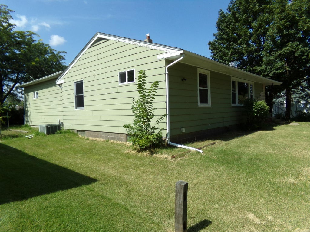 Photo of 521 Kansas Street, Winona, MN 55987 (MLS # 7131568)