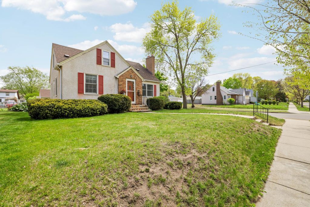 Photo of 4200 Beard Avenue N, Robbinsdale, MN 55422 (MLS # 7063435)