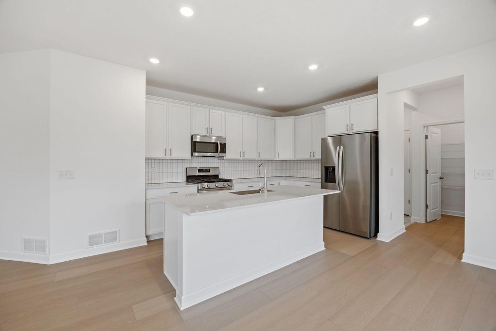 Photo of 18339 Glancy Way, Lakeville, MN 55068 (MLS # 7024178)