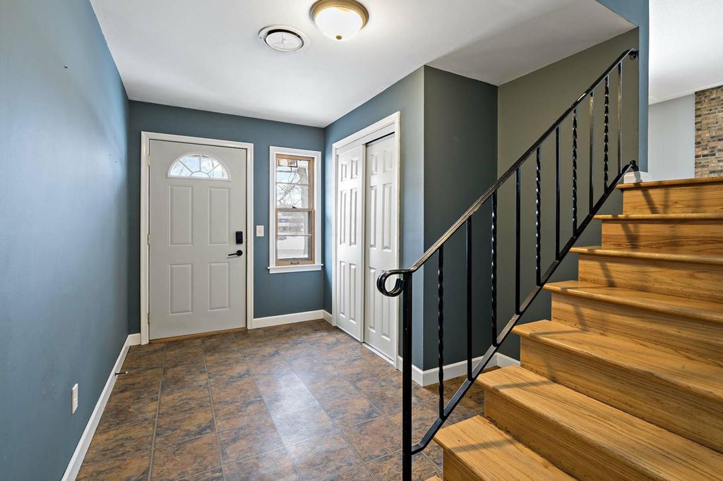 Photo of 3001 Utah Avenue N, Crystal, MN 55427 (MLS # 7023939)