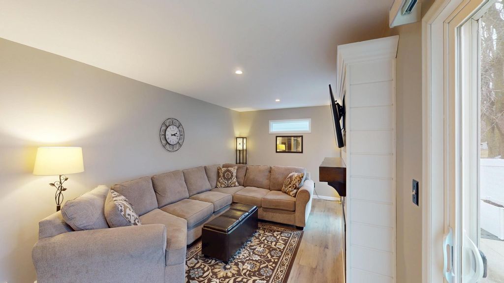 Photo of 2021 Bridge Avenue, Albert Lea, MN 56007 (MLS # 7031221)